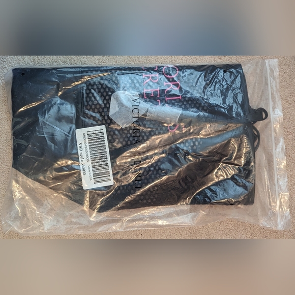 Victoria's Secret Black Mesh Tote Bag - Picture 3 of 3